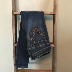Hollister distressed skinny jeans!